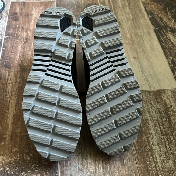 Mens Volcom Boots - Picture 7 of 9